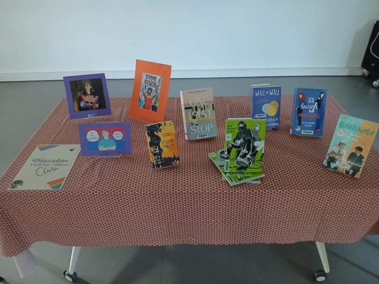 Fières et fiers à leurs côtés : après-midi LGBTQIA+ à la médiathèque
